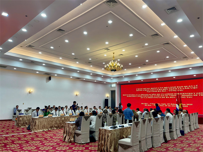 PHÒNG BALLROOM – KHÔNG GIAN ĐẲNG CẤP CHO SỰ KIỆN HOÀN HẢO